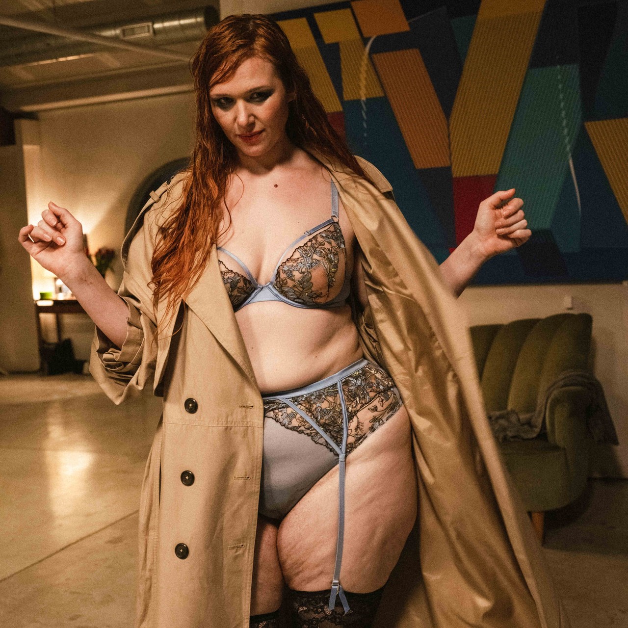 Chubby European Heidi Priestess performs an erotic tease show in sexy  lingerie - NakedPics