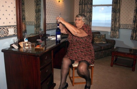 UK nan Grandma Libby drinks a bottle of booze prior to a vaginal insertion