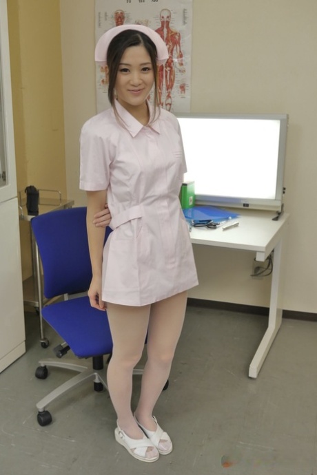 Japanese nurse Anna Kimijima plays with cum after sucking a cock at work
