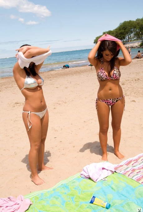 Bikini models with big natural tits Sarah Michaels and Nikki Mitchell