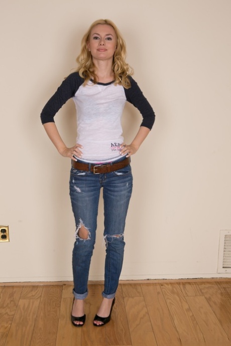 Skinny American teen girl Kennedy Kressler showing her small tits