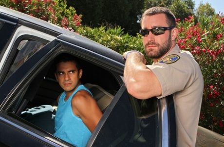 Gay policeman Vinny Castillo arrests a twink and makes him suck his big dick