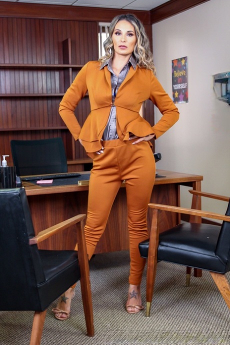 Stunning MILF Mandy Rhea doffs her work uniform and fucks at a job interview